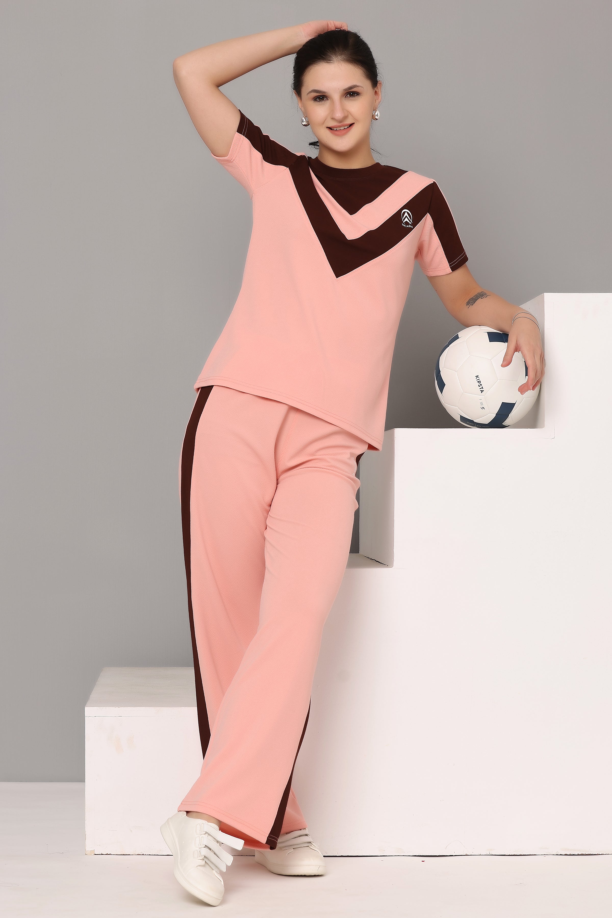Women’s Tracksuit Set | Stylish Two Piece Tracksuit with Colorblock Top & Jogger Pants | Ideal for Sports, Gym & Casual Outfits