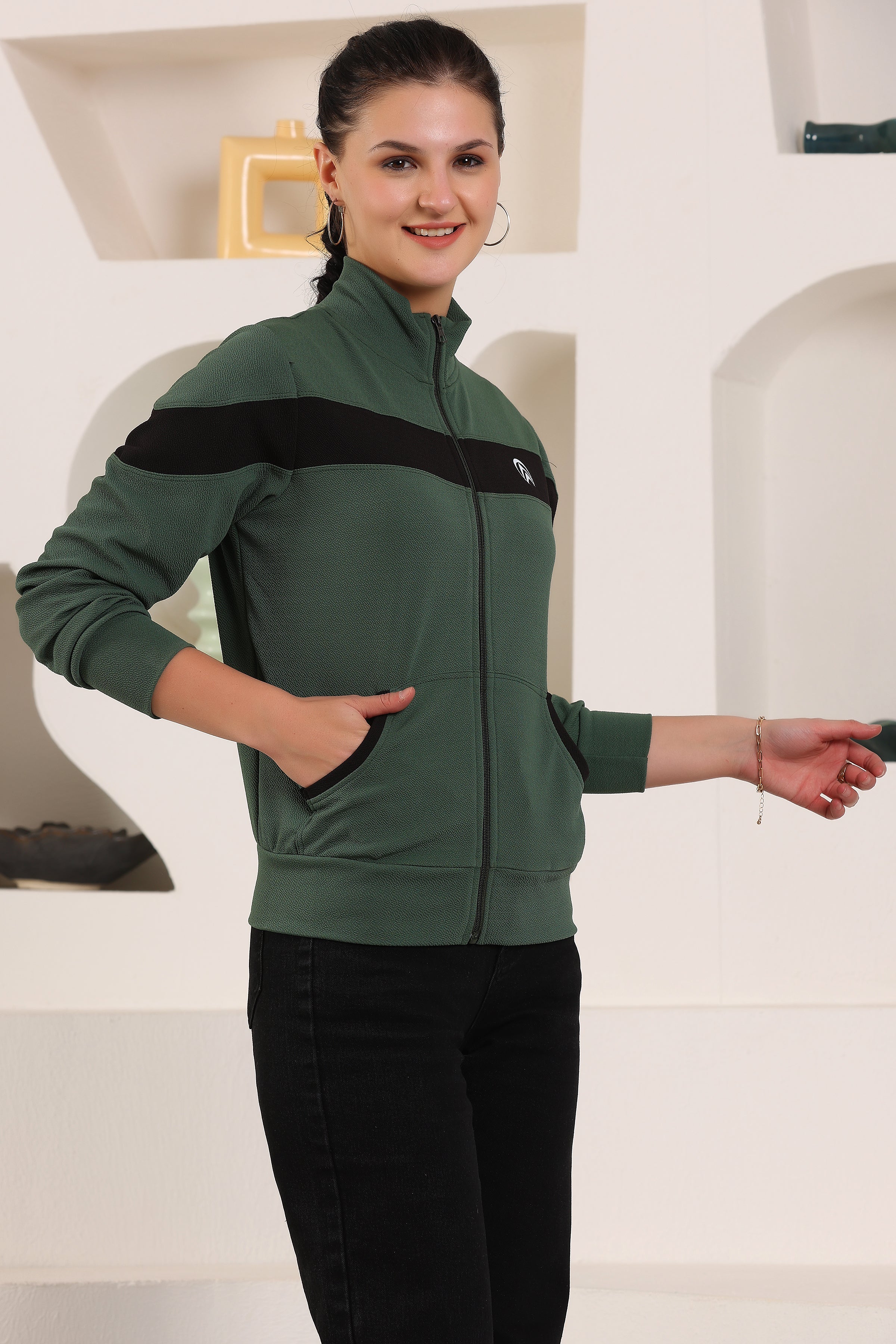 Women's Atheletic Gym Running Sports TrackJacket | Women Striped Sports Jacket | Full Zip Long Sleeve Shirts Hiking Outdoor Pockets | Athletic Jacket Sun Protection
