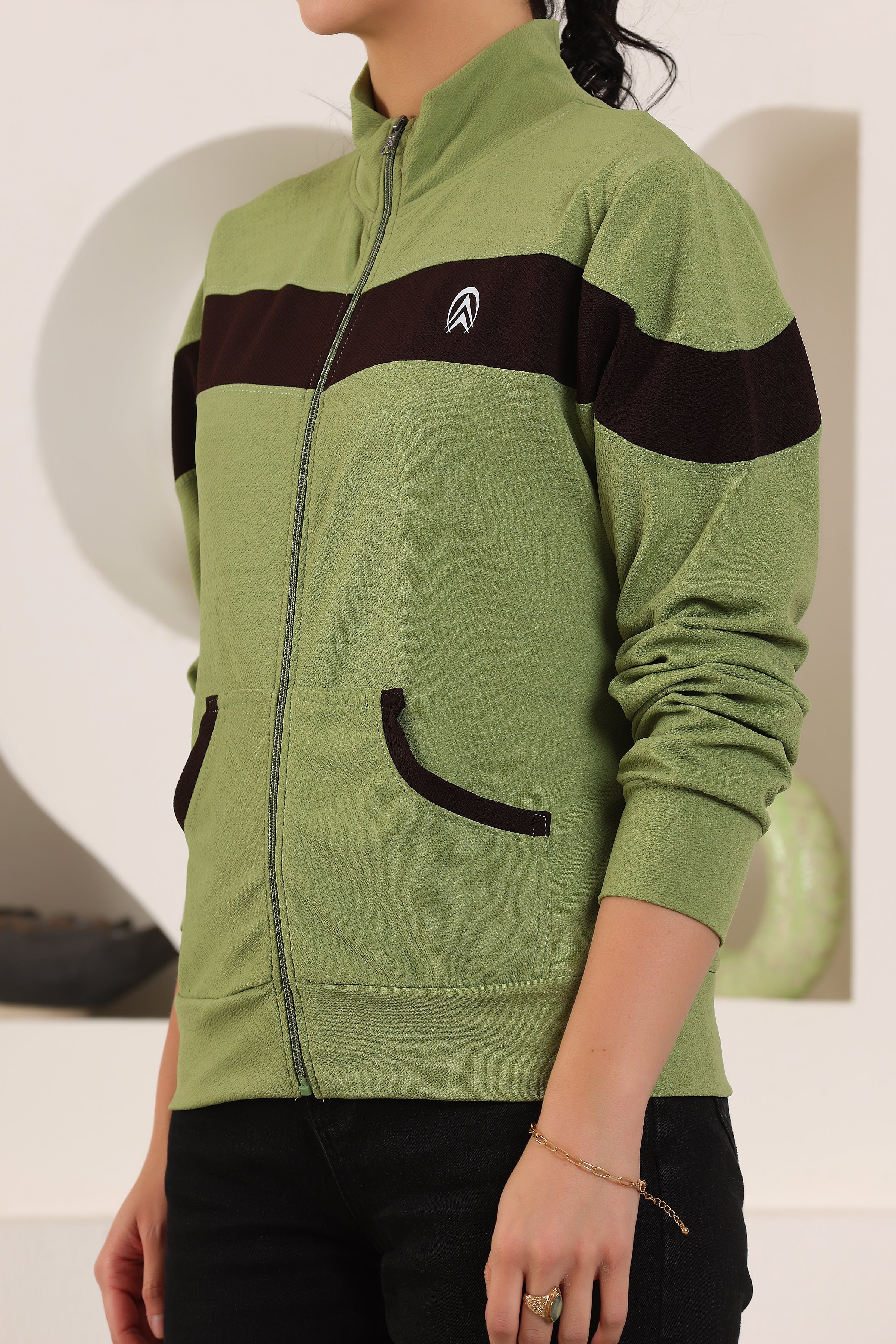 Women's Atheletic Gym Running Sports TrackJacket | Women Striped Sports Jacket | Full Zip Long Sleeve Shirts Hiking Outdoor Pockets | Athletic Jacket Sun Protection