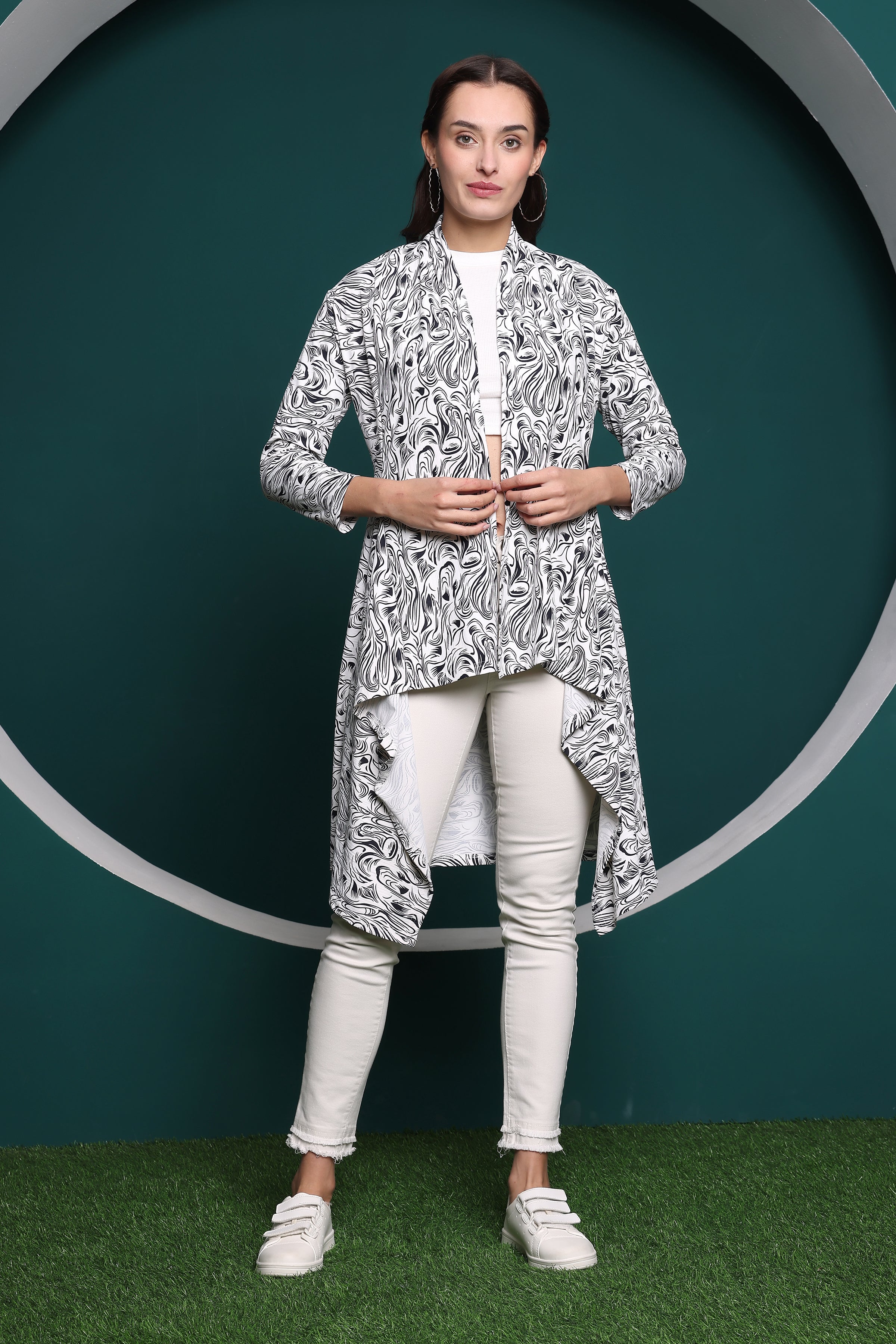 Zicada Front Open Abstract Print Shrug for Women