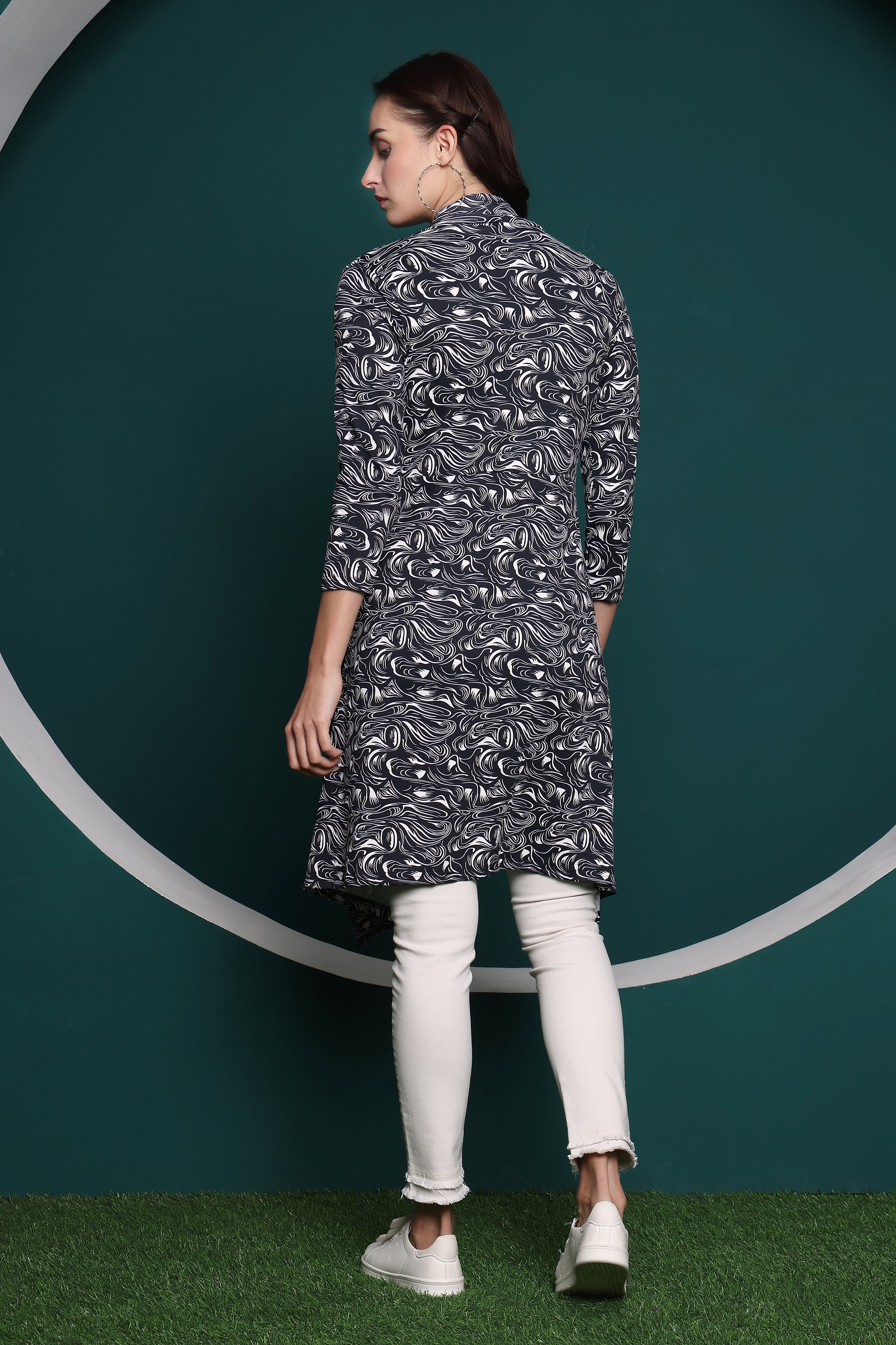 Zicada Front Open Abstract Print Shrug for Women