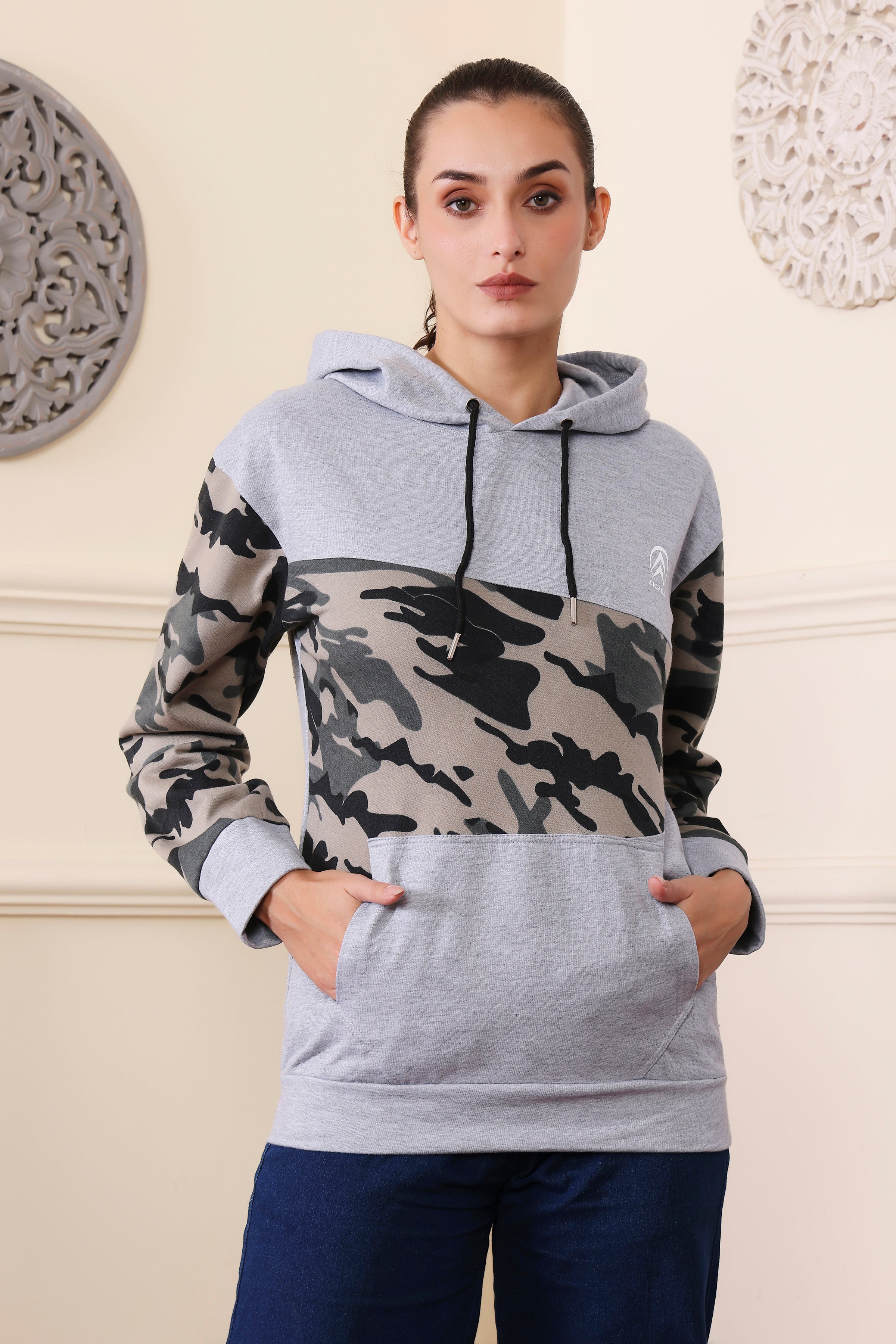 Women's Sweatshirts Cotton Regular Fit Hooded Neck with Hoodies, Womens Casual Hoodies Fleece Material Long Sleeves Solid Sweatshirt with Pockets, Oversized Hoodies