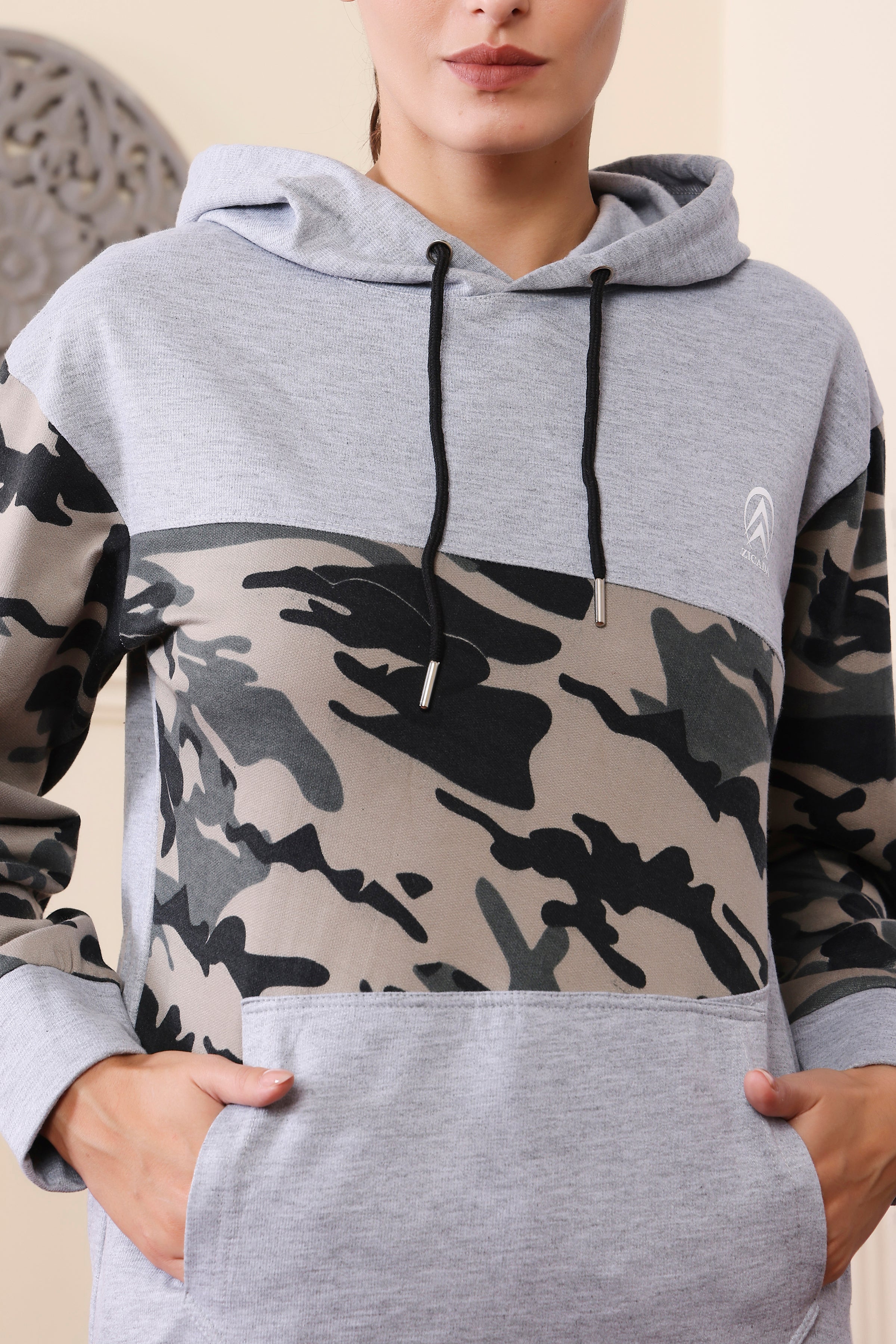 Women's Sweatshirts Cotton Regular Fit Hooded Neck with Hoodies, Womens Casual Hoodies Fleece Material Long Sleeves Solid Sweatshirt with Pockets, Oversized Hoodies