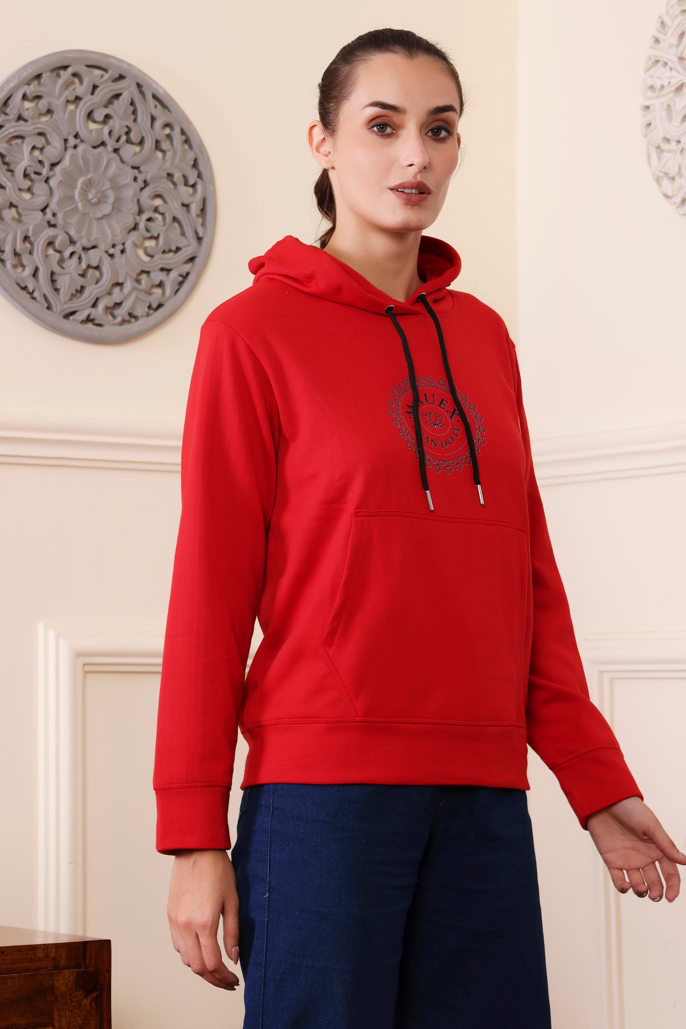 Women's Sweatshirts Cotton Regular Fit Hooded Neck with Hoodies, Womens Casual Hoodies Fleece Material Long Sleeves Solid Sweatshirt with Pockets, Oversized Hoodies