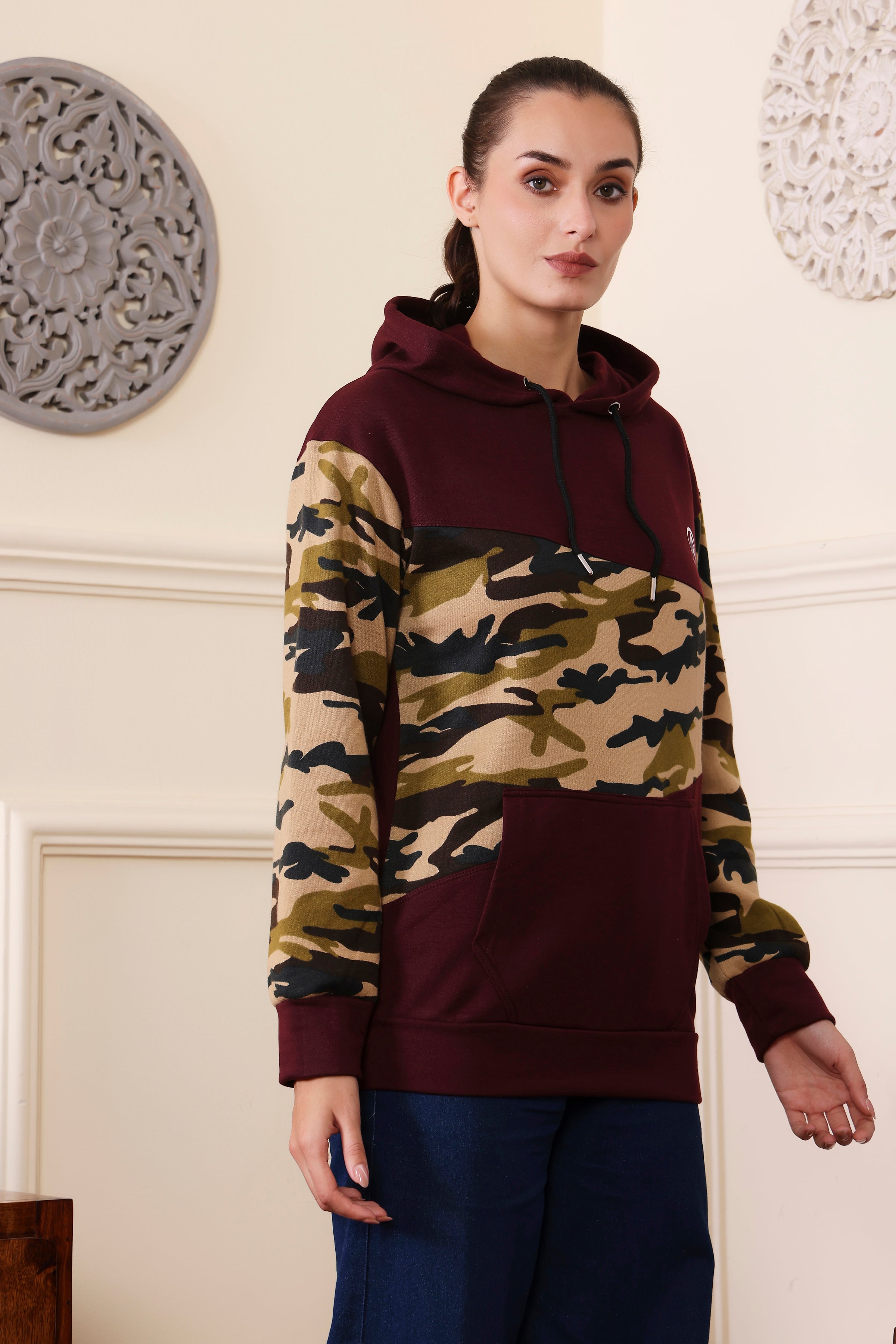 Women's Sweatshirts Cotton Regular Fit Hooded Neck with Hoodies, Womens Casual Hoodies Fleece Material Long Sleeves Solid Sweatshirt with Pockets, Oversized Hoodies