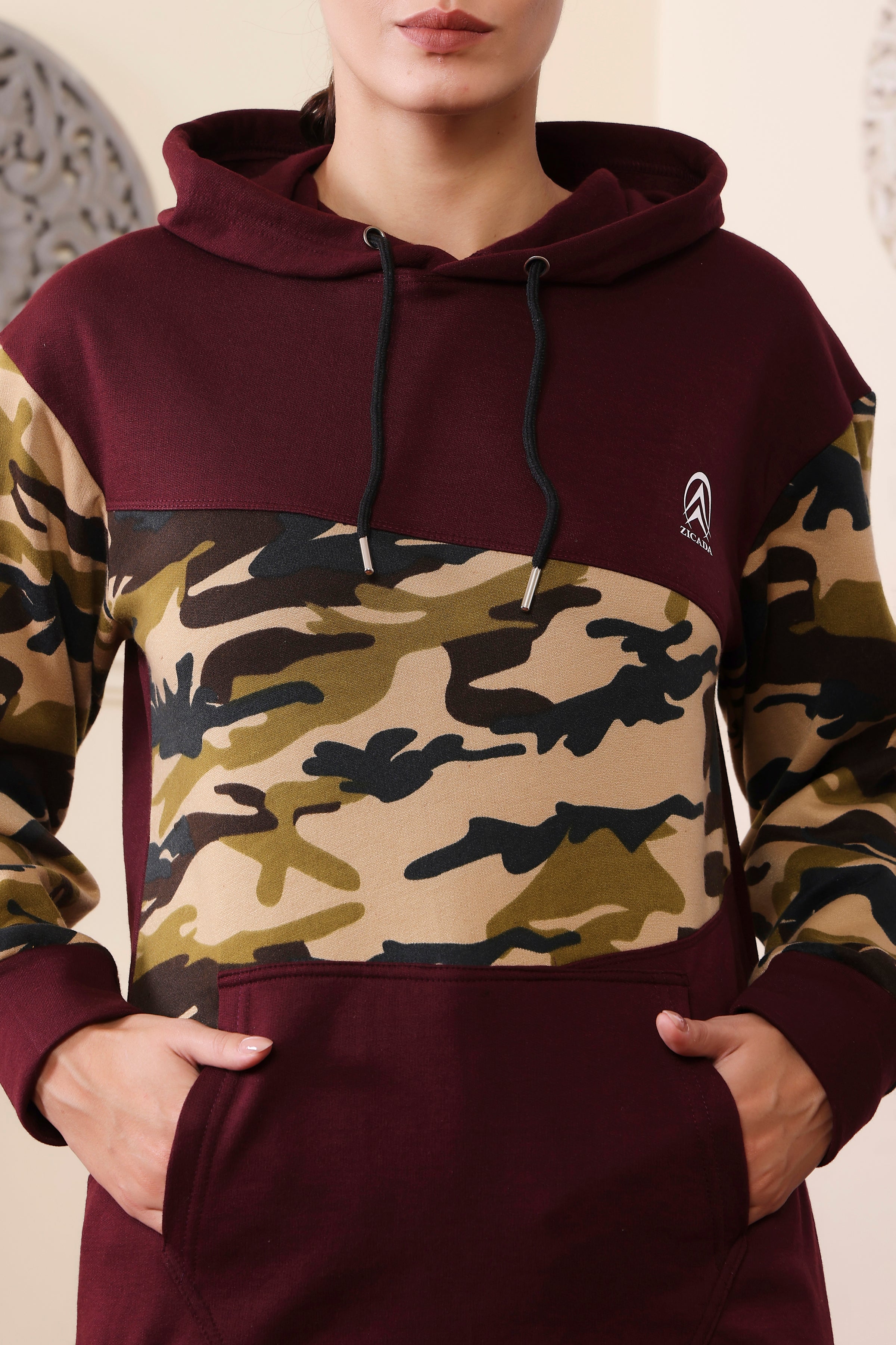 Women's Sweatshirts Cotton Regular Fit Hooded Neck with Hoodies, Womens Casual Hoodies Fleece Material Long Sleeves Solid Sweatshirt with Pockets, Oversized Hoodies