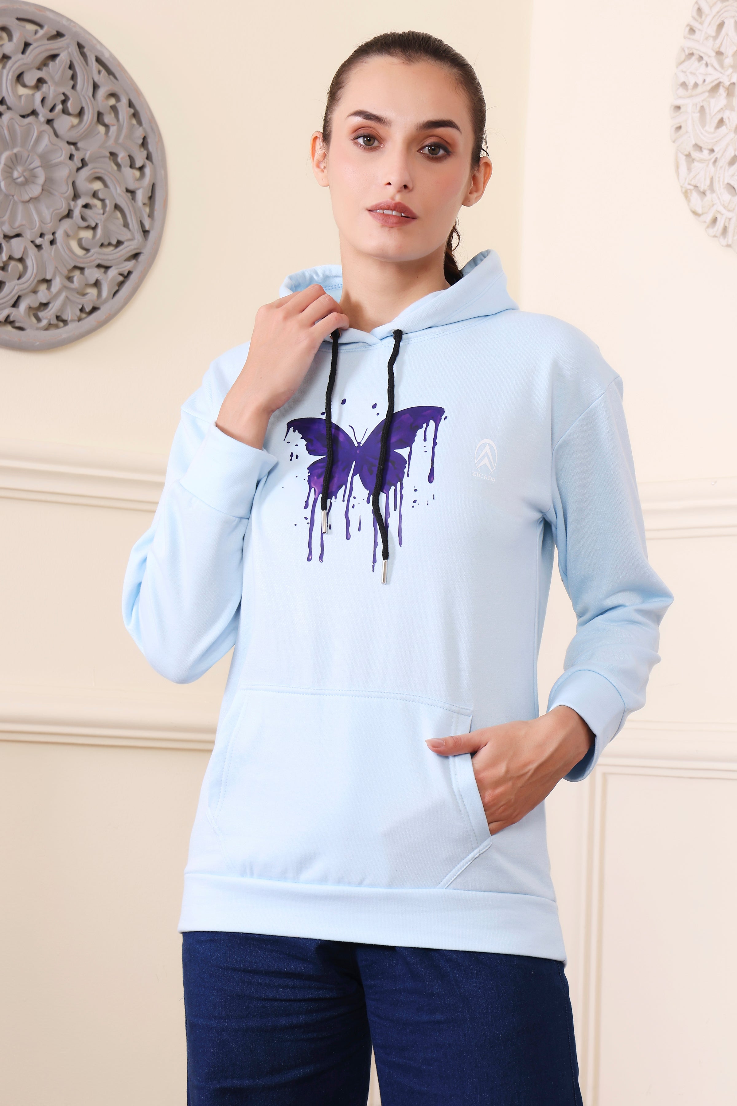 Women's Sweatshirts Cotton Regular Fit Hooded Neck with Hoodies, Women's Casual Hoodies Fleece Material Long Sleeves Solid Sweatshirt with Pockets