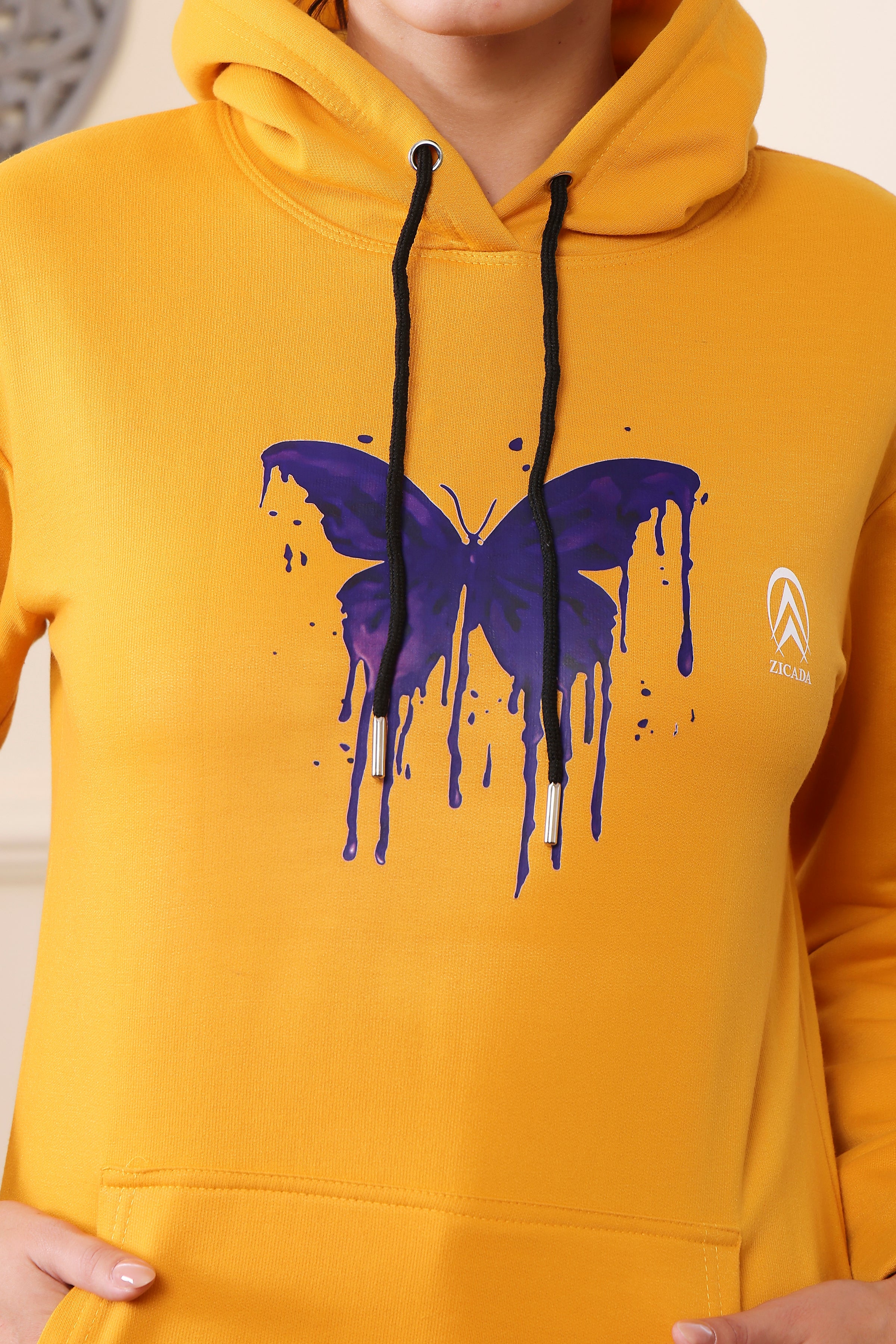 Women's Sweatshirts Cotton Regular Fit Hooded Neck with Hoodies, Women's Casual Hoodies Fleece Material Long Sleeves Solid Sweatshirt with Pockets