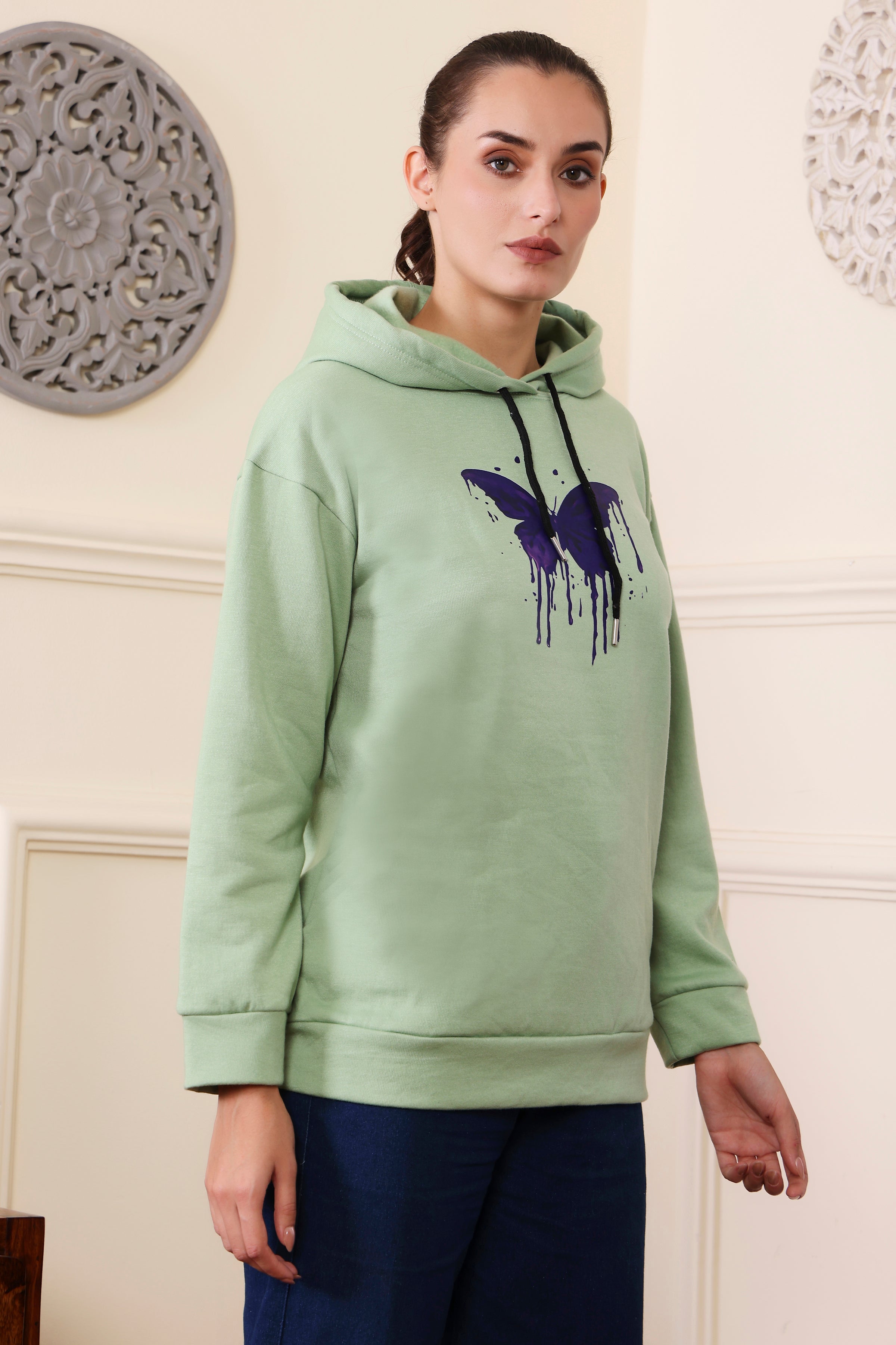 Women's Sweatshirts Cotton Regular Fit Hooded Neck with Hoodies, Women's Casual Hoodies Fleece Material Long Sleeves Solid Sweatshirt with Pockets