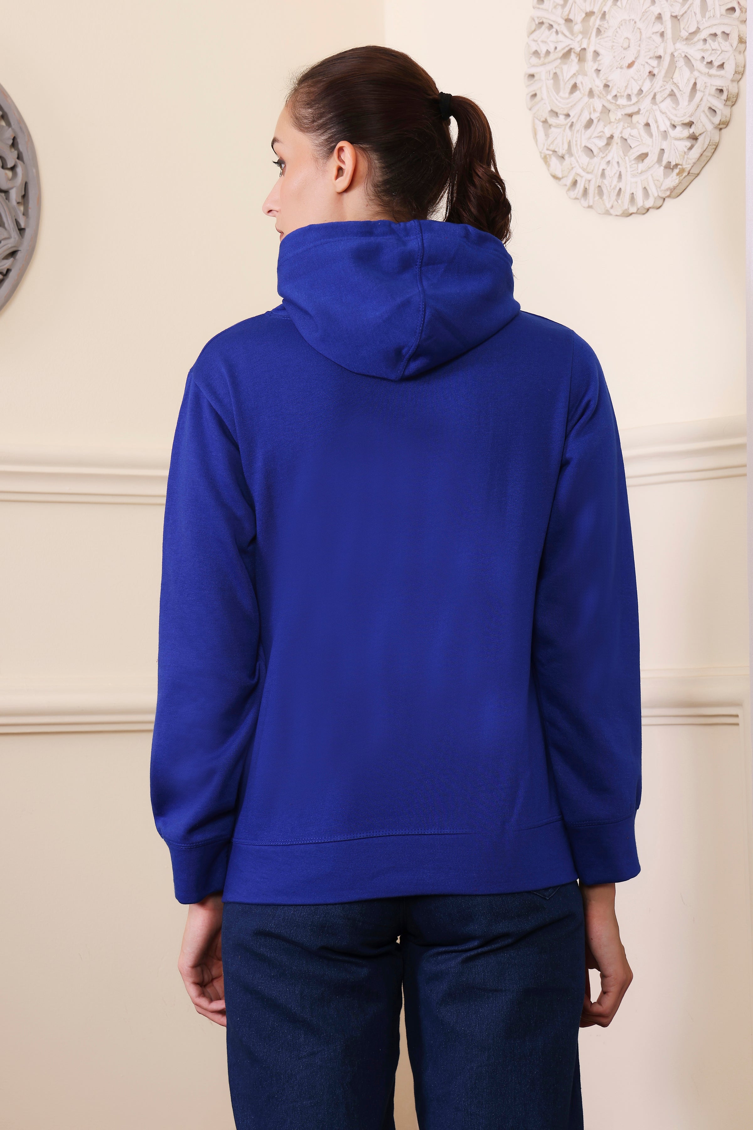 Women's Sweatshirts Cotton Regular Fit Hooded Neck with Hoodies, Womens Casual Hoodies Fleece Material Long Sleeves Solid Sweatshirt with Pockets