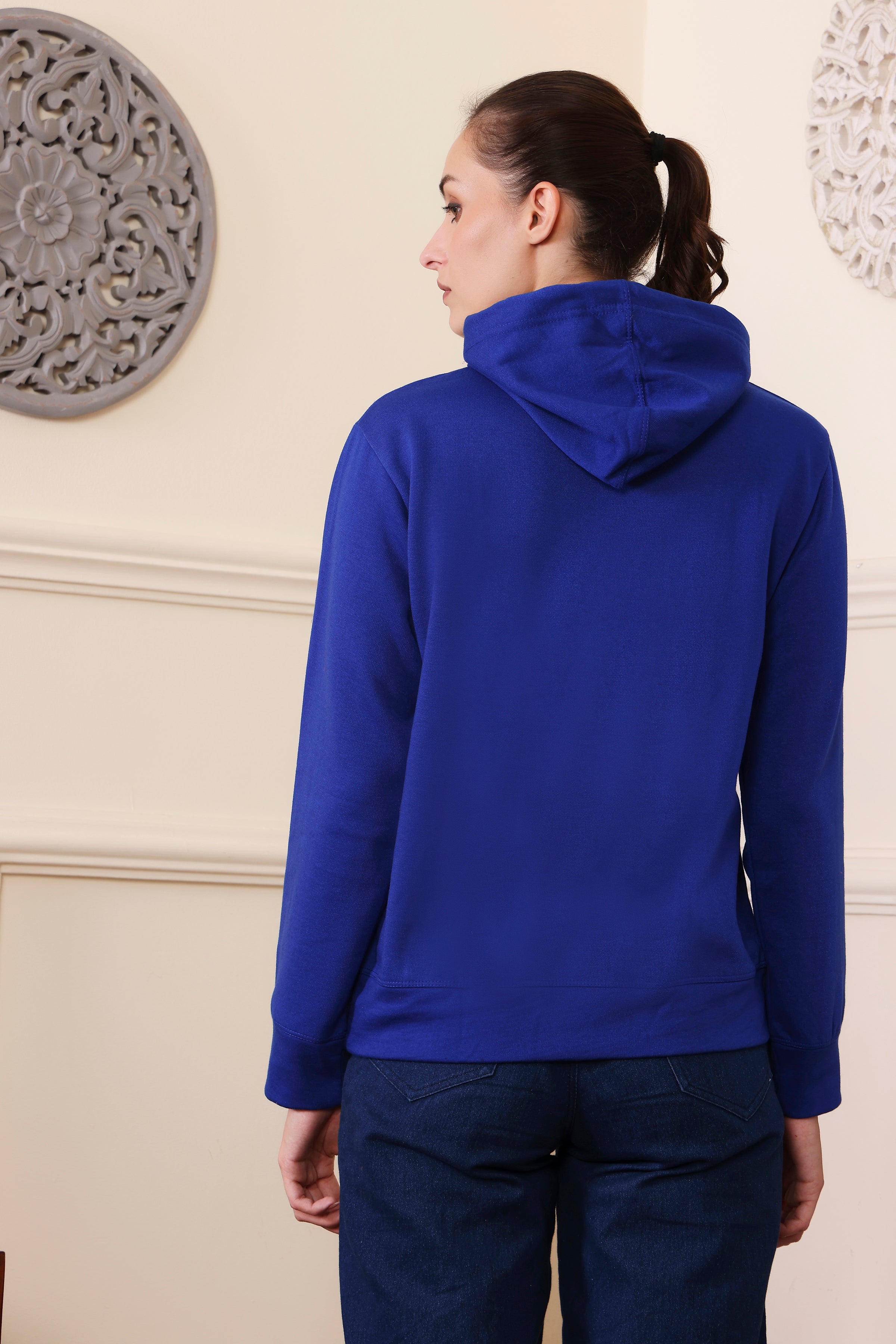 Women's Sweatshirts Cotton Regular Fit Hooded Neck with Hoodies, Womens Casual Hoodies Fleece Material Long Sleeves Solid Sweatshirt with Pockets, Oversized Hoodies