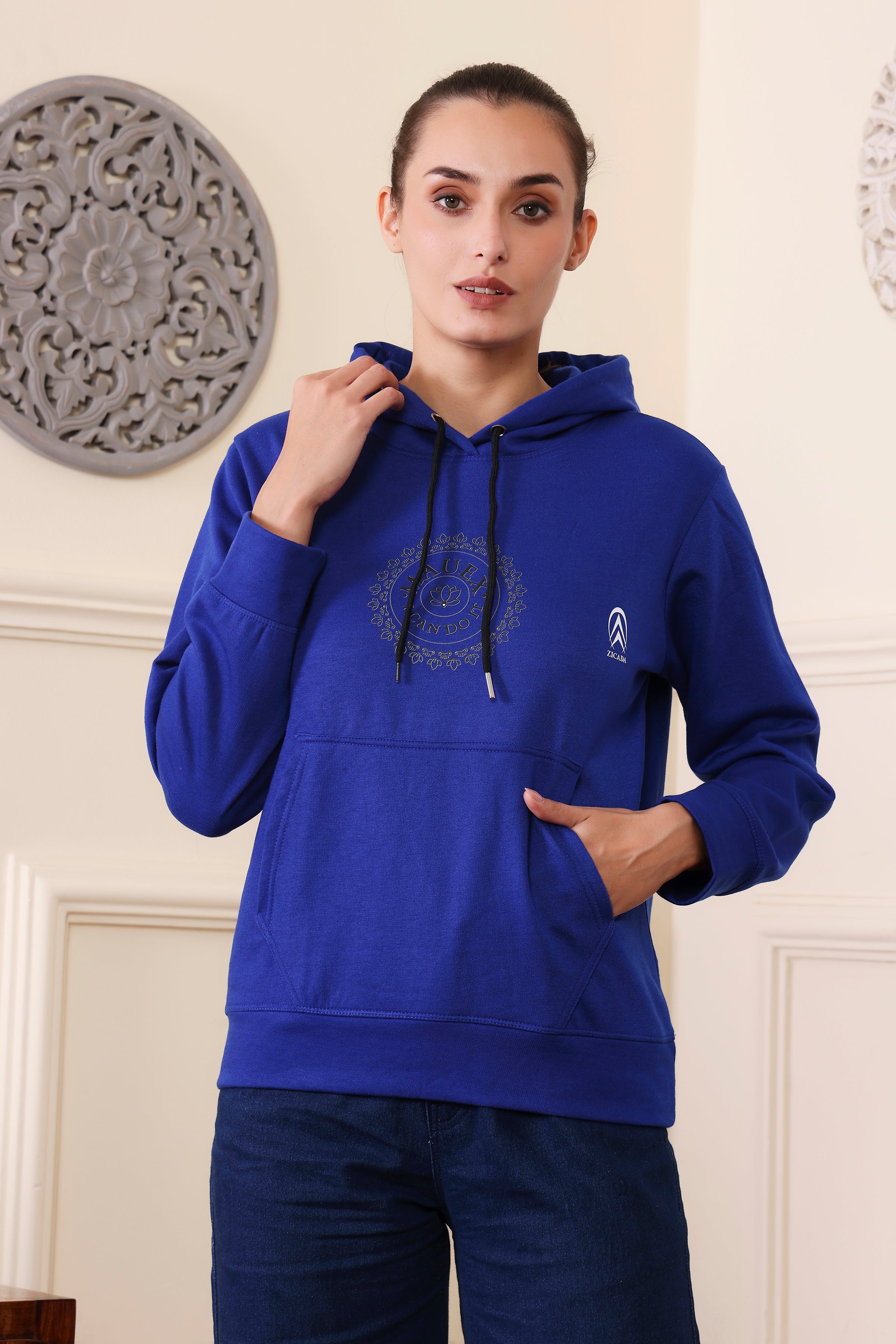 Women's Sweatshirts Cotton Regular Fit Hooded Neck with Hoodies, Womens Casual Hoodies Fleece Material Long Sleeves Solid Sweatshirt with Pockets, Oversized Hoodies