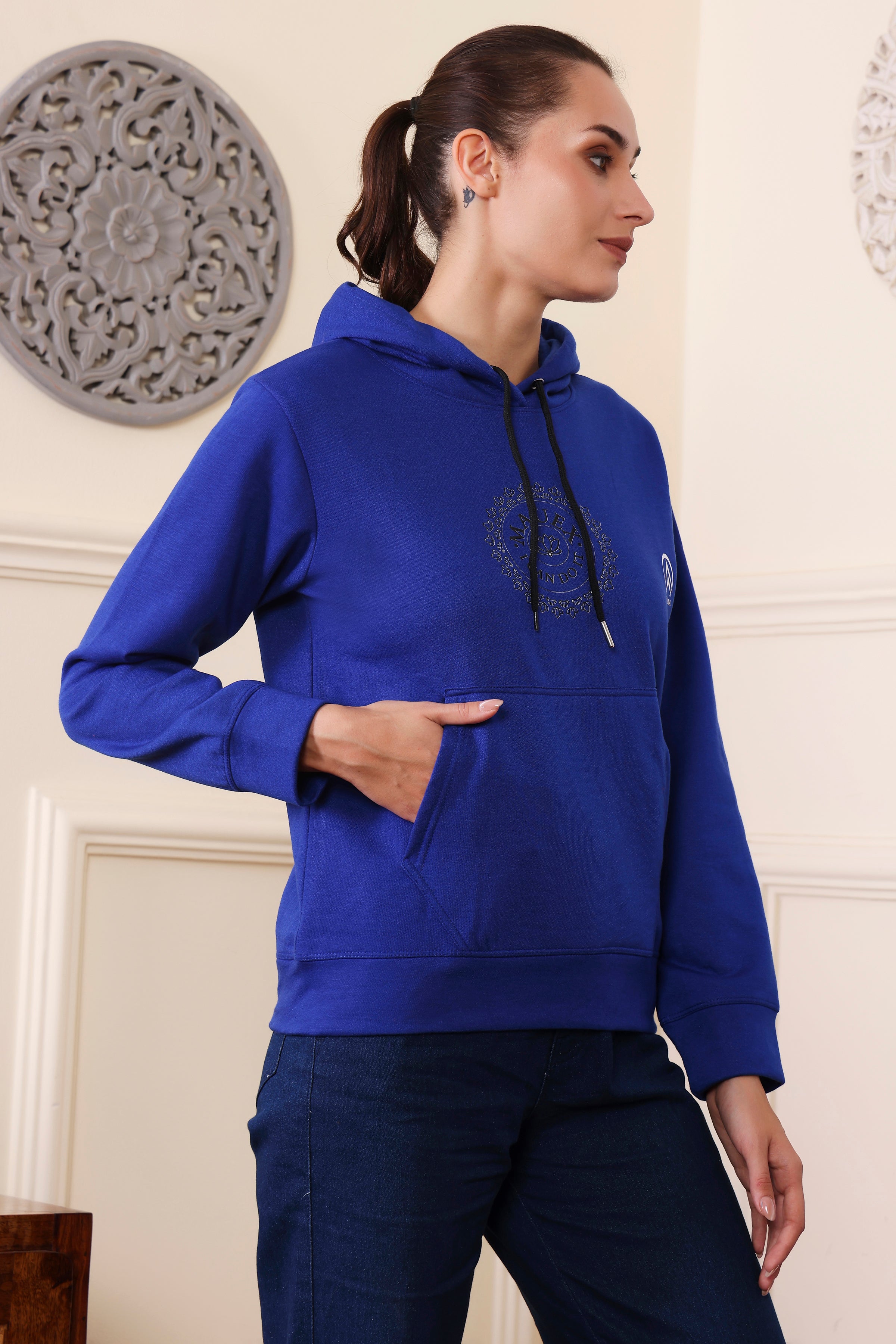 Women's Sweatshirts Cotton Regular Fit Hooded Neck with Hoodies, Womens Casual Hoodies Fleece Material Long Sleeves Solid Sweatshirt with Pockets, Oversized Hoodies