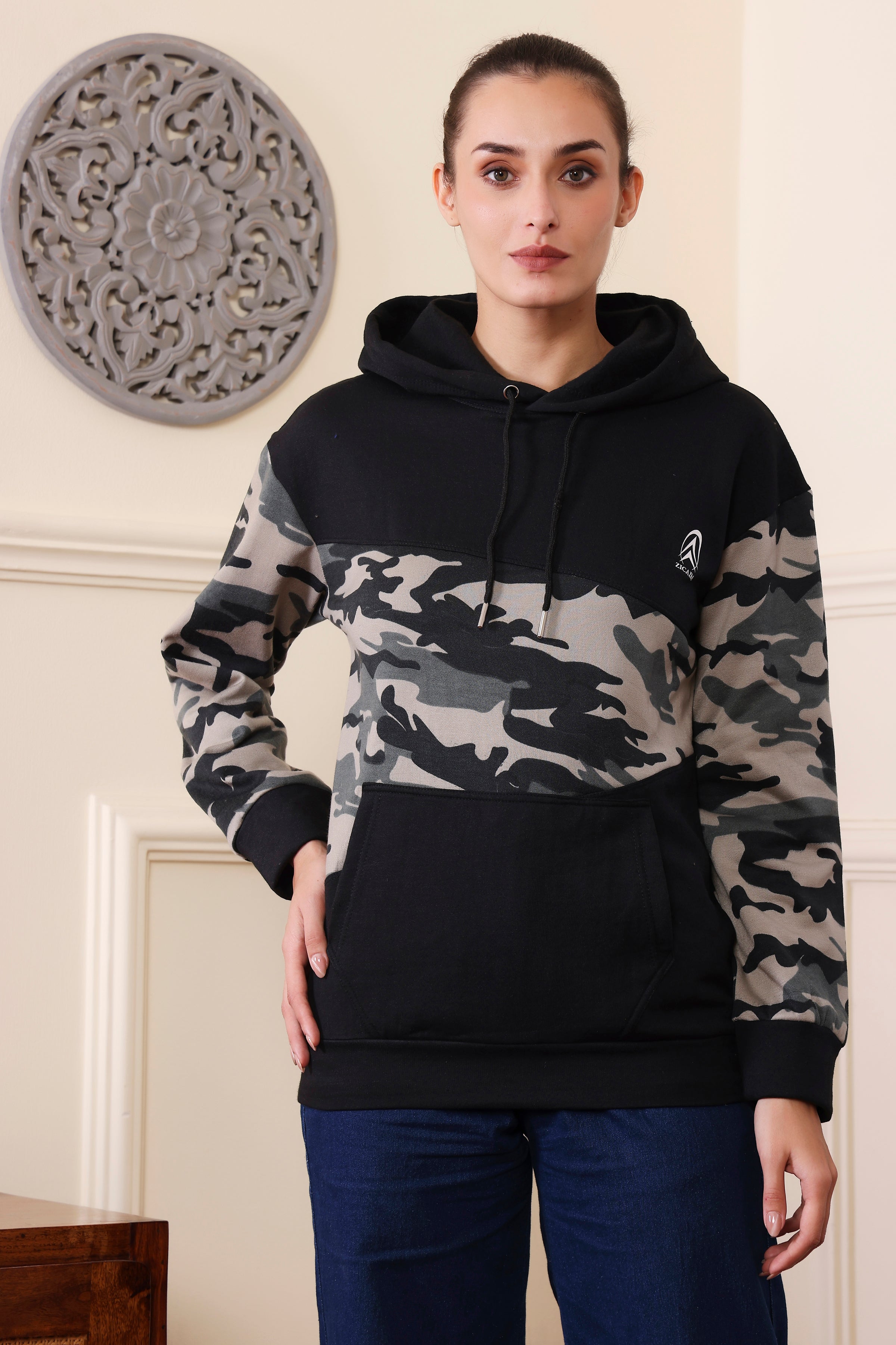 Women's Sweatshirts Cotton Regular Fit Hooded Neck with Hoodies, Womens Casual Hoodies Fleece Material Long Sleeves Solid Sweatshirt with Pockets, Oversized Hoodies