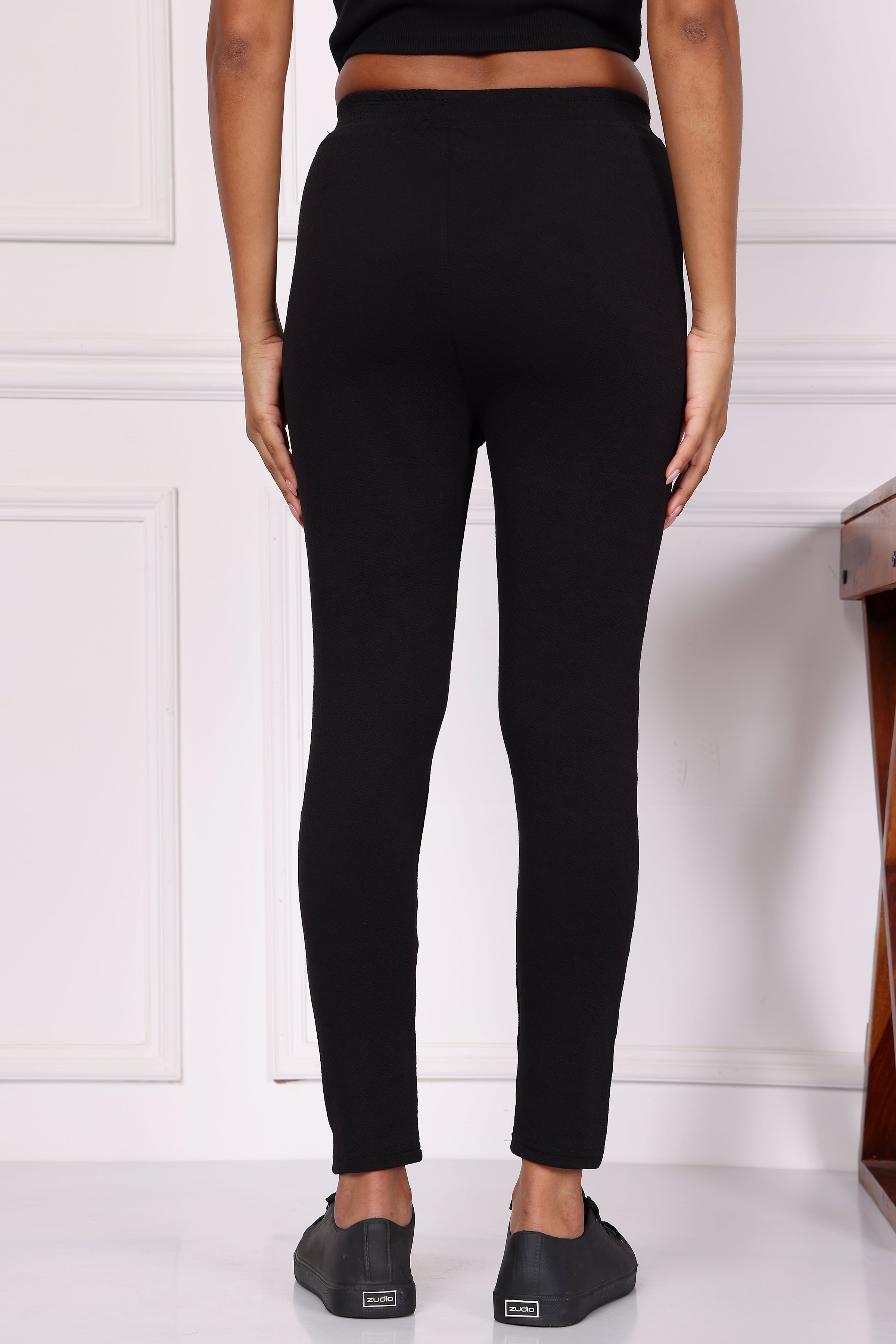 Skinny Trousers for Women | Comfortable Pants & Casual Gym wear